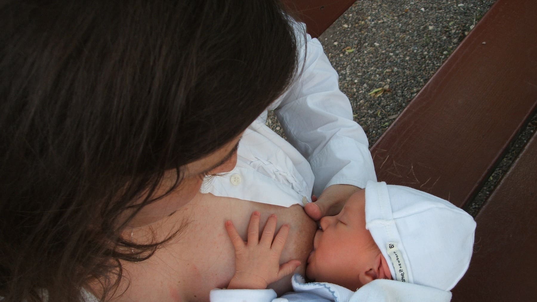 sonar que das pecho a un bebe todos sus significados