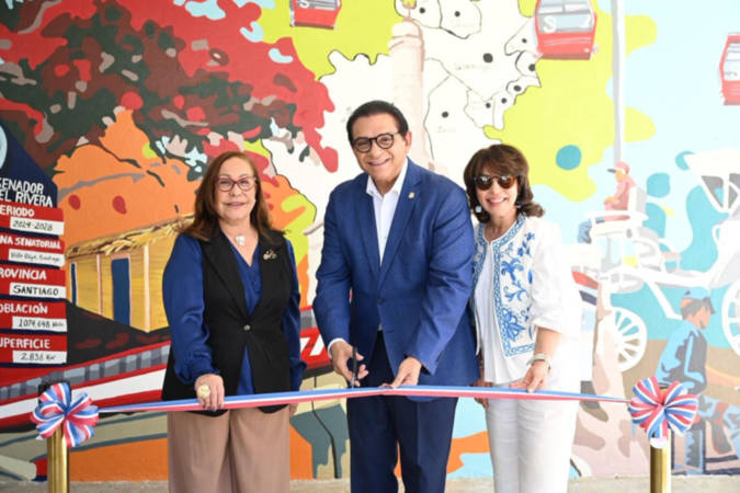 daniel rivera inaugura oficina senatorial en santiago para acercar a ciudadanos