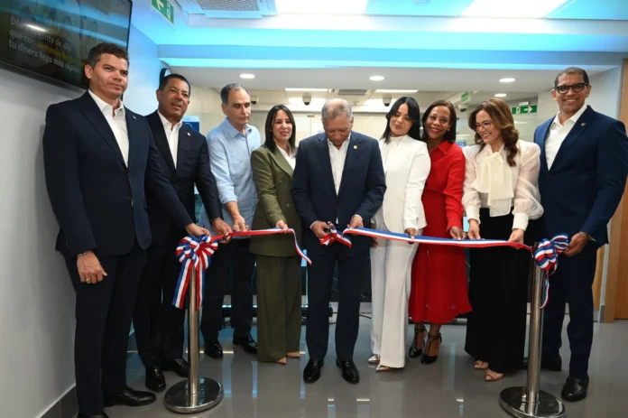 Inauguración de oficina Banreservas en Merca Jumbo
