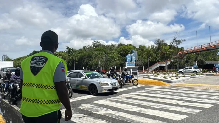DIGESETT mejora tránsito en Santo Domingo