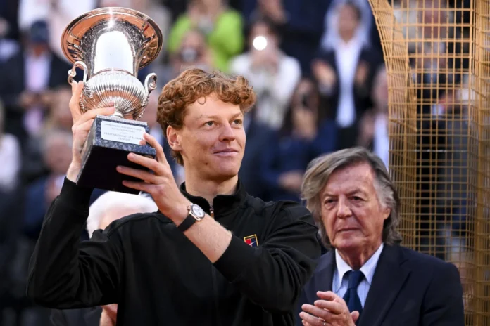 Jannik Sinner celebra su victoria en Roma.