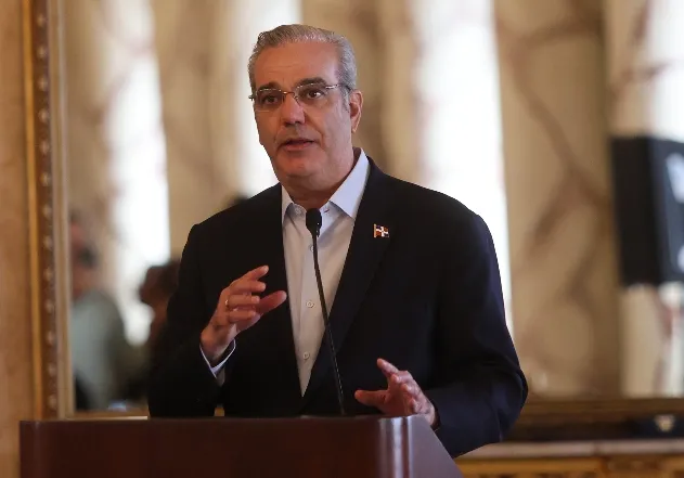Abinader detiene proyecto minero en San Juan