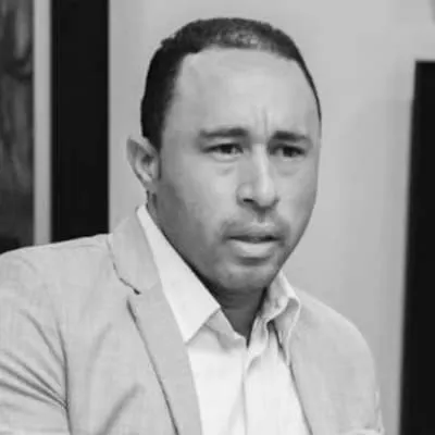 Retraso en construcción de escuelas en Azua