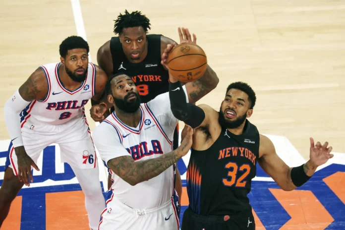 Knicks celebran victoria sobre 76ers en casa.