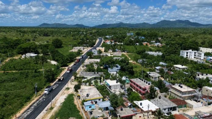 Asfaltado de la circunvalación de La Ceiba.