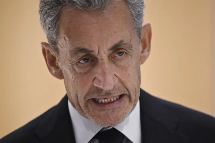 Sarkozy pide transparencia en juicio por financiación.