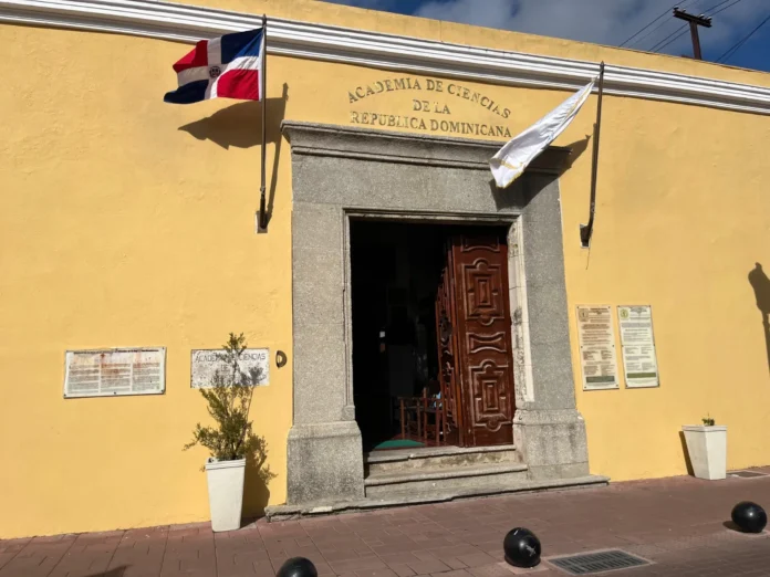 Apoyo a la decisión de Abinader sobre minería.