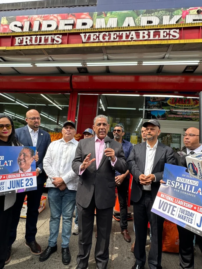 Apoyo a Adriano Espaillat por supermercados