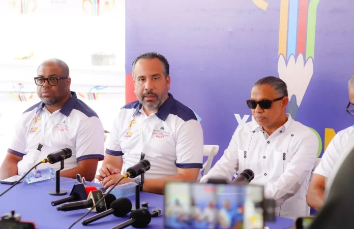 Atletas escolares en torneo nacional de atletismo