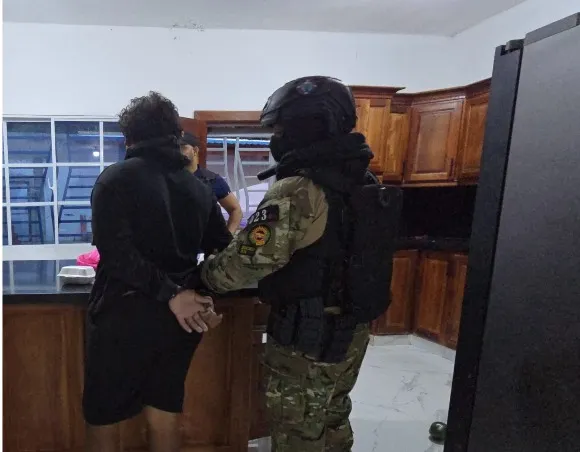 Arresto por narcotráfico en Pedernales.