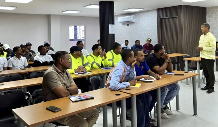 Formación técnica en energías renovables RD