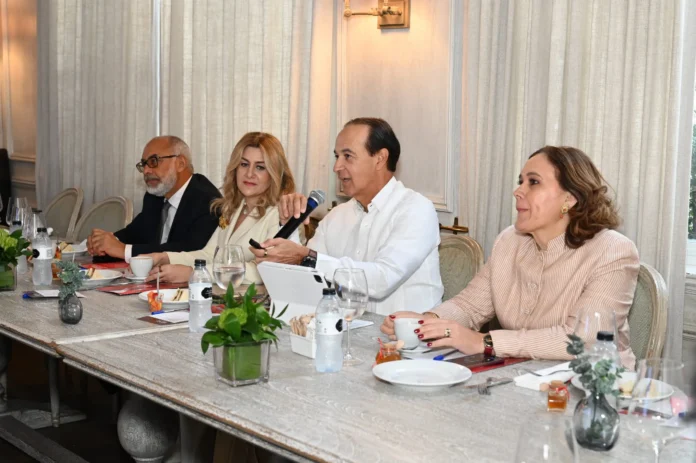Intec presenta proyectos innovadores a la prensa.