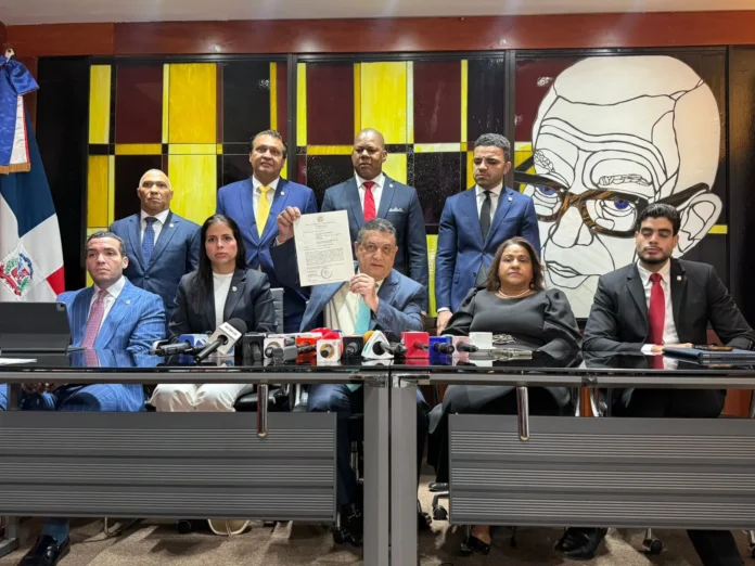 PLD solicita comparecencia de ministro Álvarez