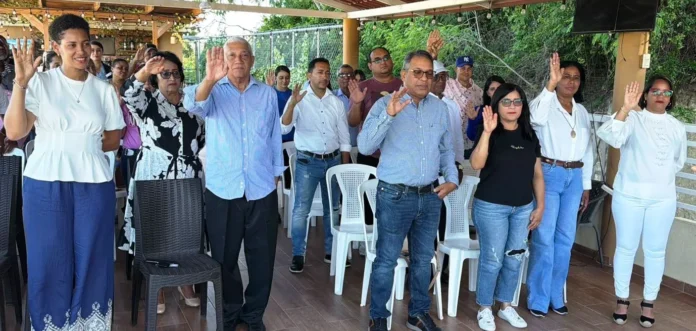 Reestructuración de corriente magisterial en Ocoa.