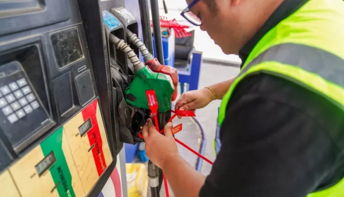 Cierre de estación por gasolina adulterada