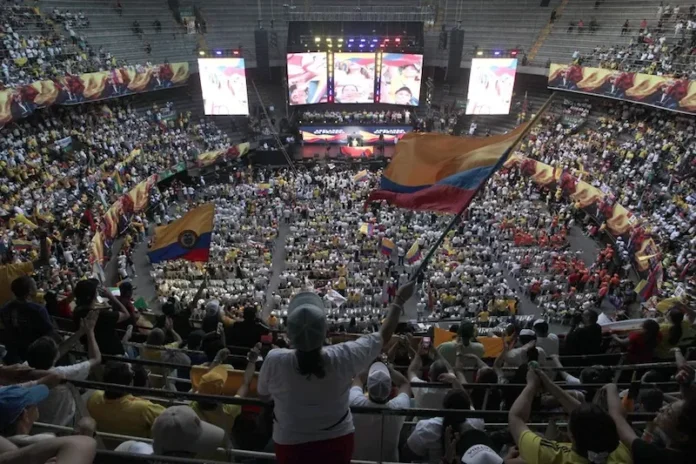 Candidatos colombianos en campaña presidencial 2023