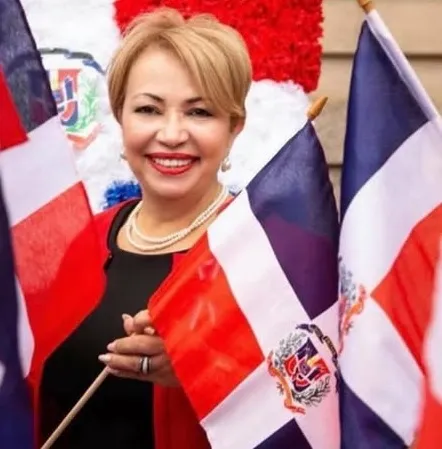Dominicanos en Paterson critican a presidenta del Desfile.