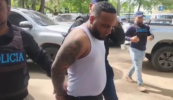 Captura de prófugo por robo en Santiago.