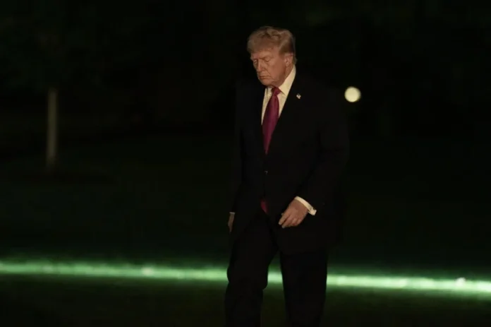Demócratas critican política migratoria de Trump.