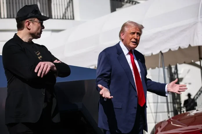 Trump y ejecutivos viajan a China juntos