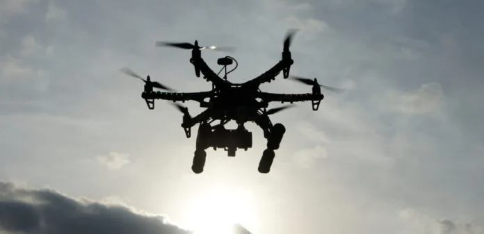 Drones armados amenazan la seguridad infantil.