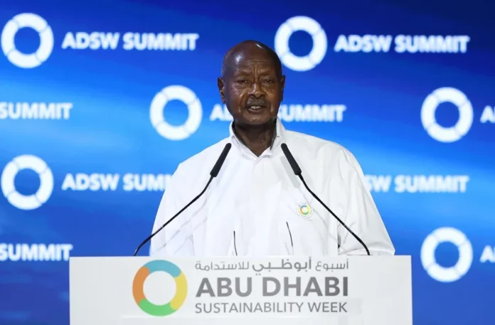 Museveni inicia séptimo mandato presidencial en Uganda.
