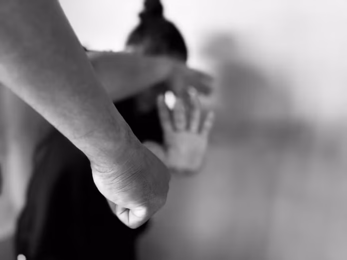 Una de cada cuatro mujeres sufre violencia.