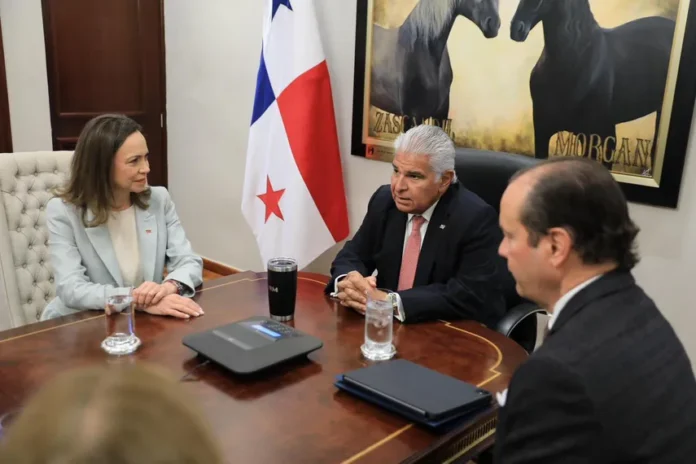 Mulino y Machado abogan por democracia en Venezuela.