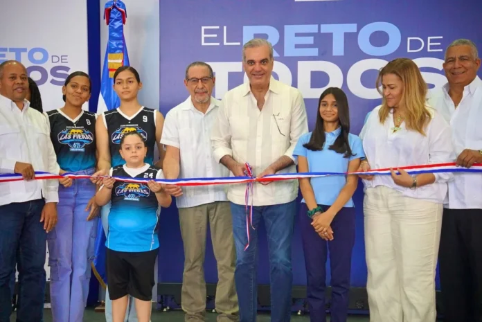 Inauguración de techado deportivo en Sabana Larga.