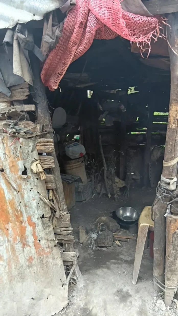 Envejeciente pide ayuda urgente en Vallejuelo.