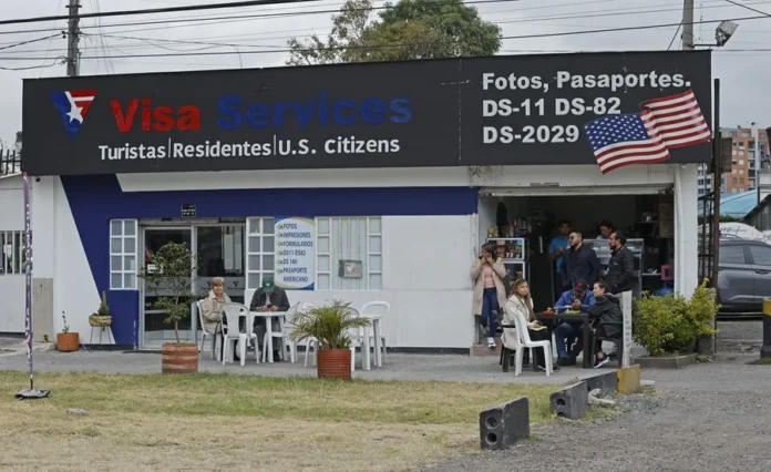 Revocación de pasaportes por deudas de manutención.