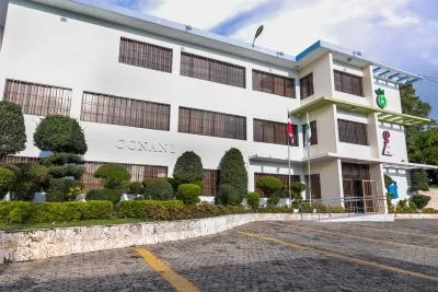 Aplazamiento de audiencia por muerte adolescente.