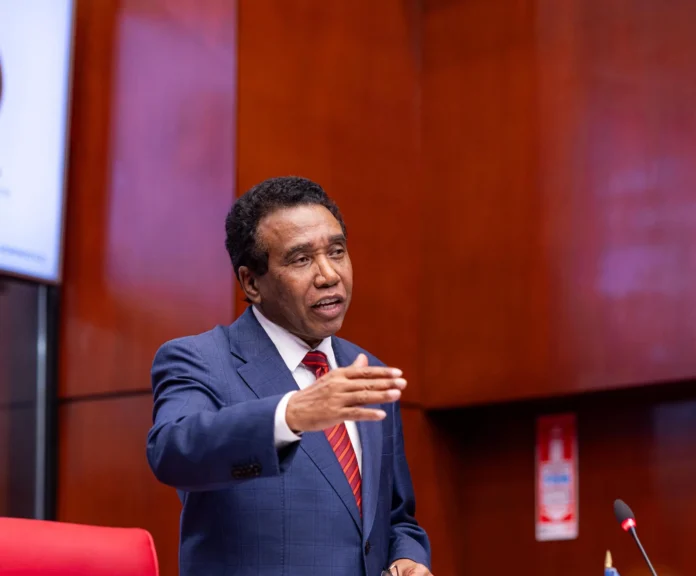Félix Bautista apoya decisión sobre minería.