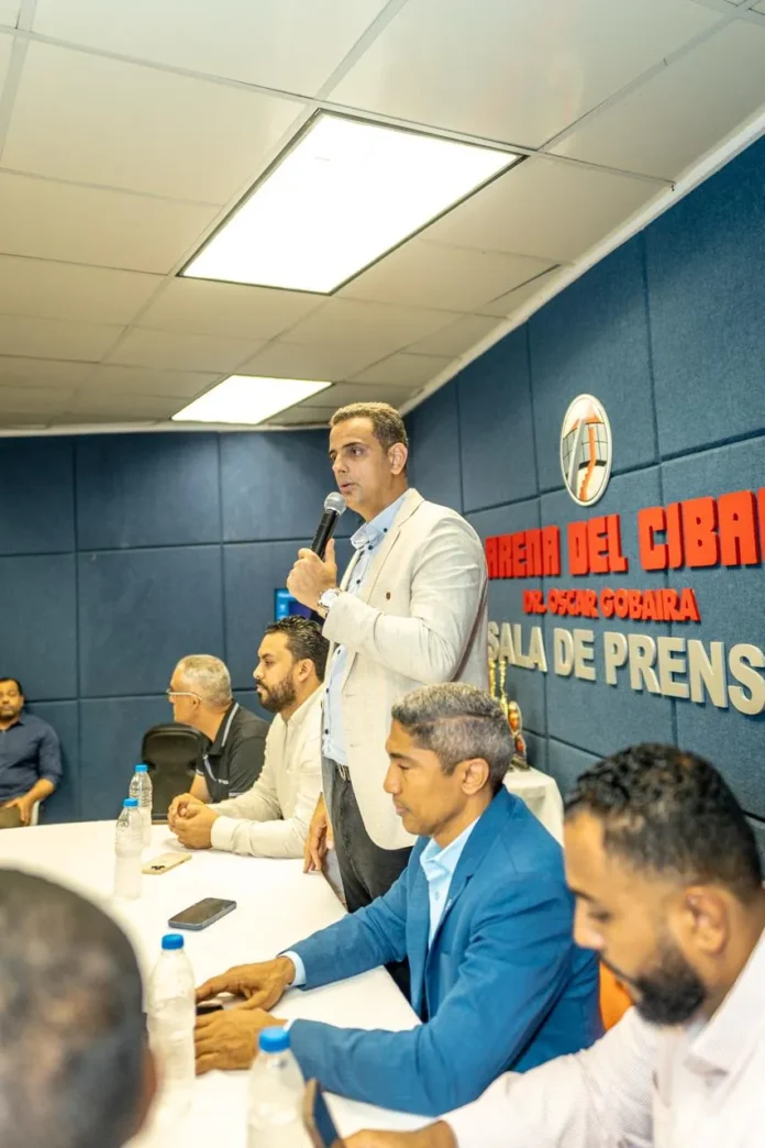 Presentación de la plantilla Fénix Basketball 2026