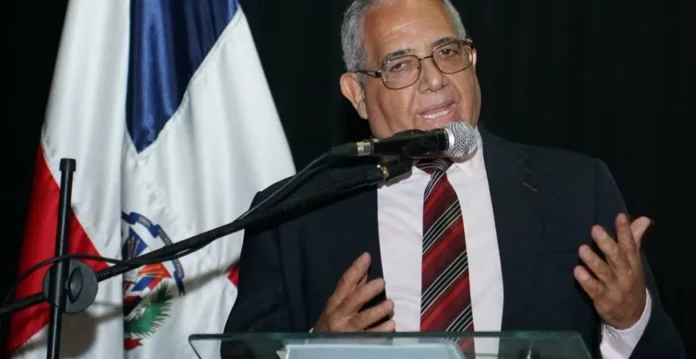 Cedibil celebra 50 años de Miguel Collado