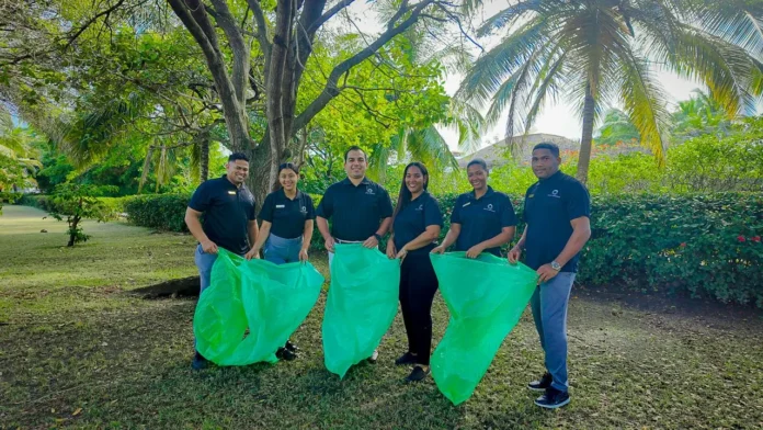 Grand Sirenis Punta Cana celebra La Hora del Planeta.