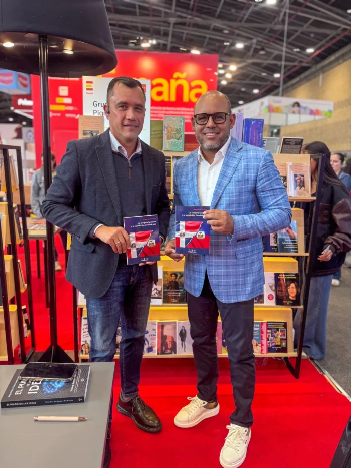 Francisco Tavárez presenta su libro en Bogotá.