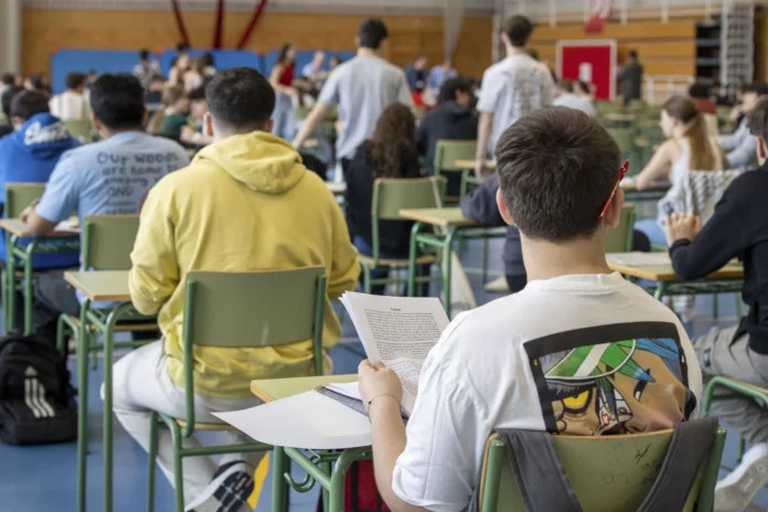 Estudiantes heridos en ataque anarquista universitario