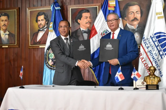 Firma de convenio para promover valores patrios