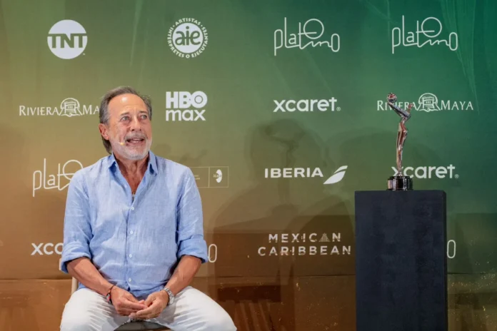 Guillermo Francella recibe Premio Platino 2026.