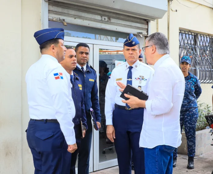 Policía refuerza seguridad en comunidades locales.