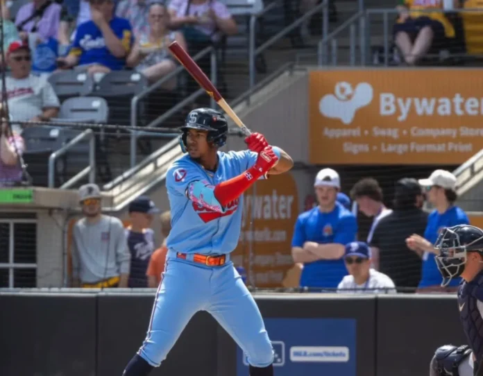 Hendry Méndez brilla en Triple A béisbol.