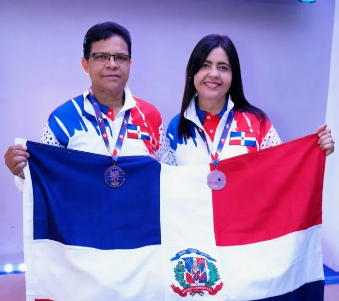 García y Linares con medalla de bronce
