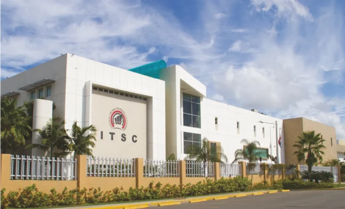 Laboratorio de semiconductores en ITSC.