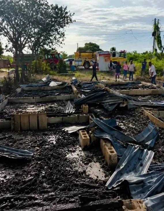 Incendios devastan viviendas en Puerto Plata.