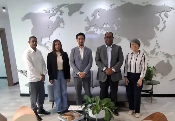 Alcalde Marcos Tavárez coordina proyectos con JICA