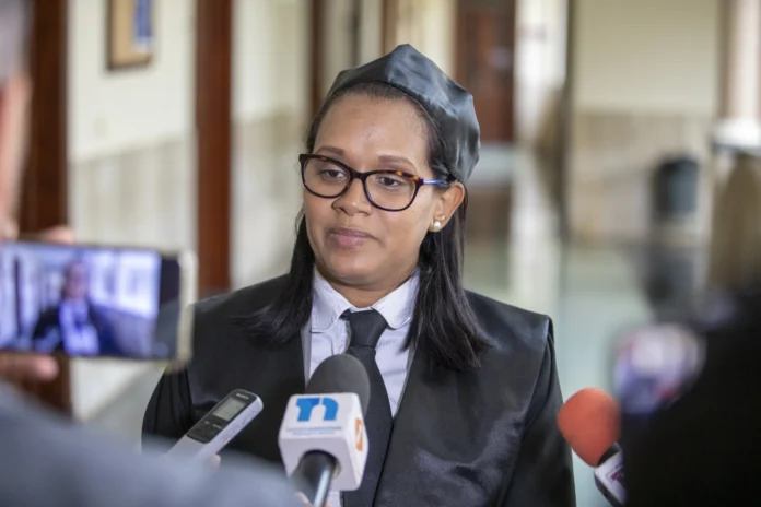 Mirna Ortiz denuncia dilaciones en juicio.