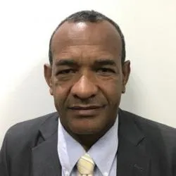 Francis Bido renuncia al Ministerio Público.