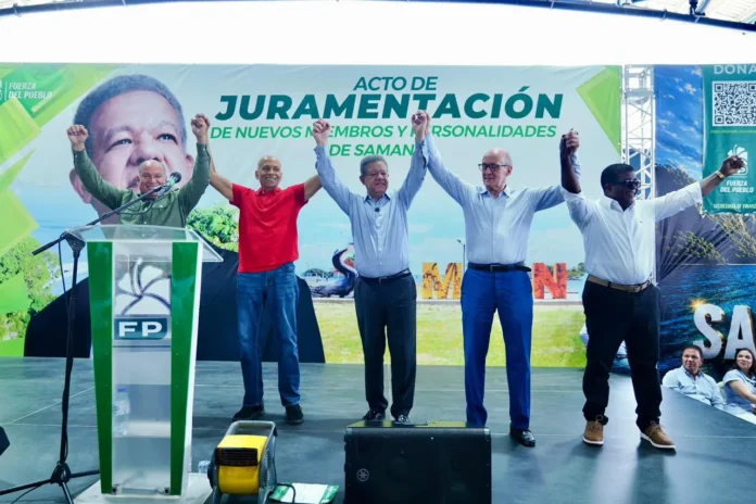 Leonel Fernández juramenta a Miguel Ángel Jazmín.