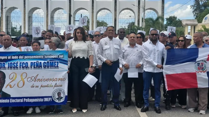 Acto conmemorativo por Peña Gómez.